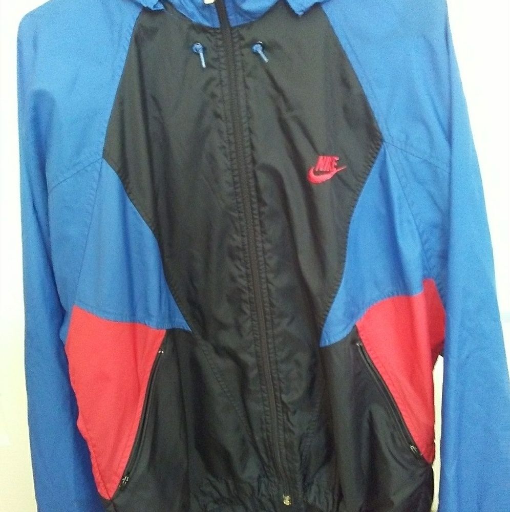 Nike mens small wind breaker